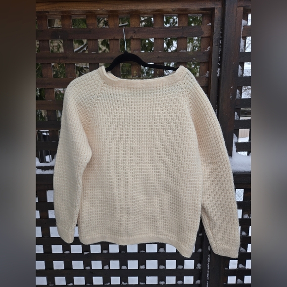 Vintage Knit Sweater - Picture 6 of 9